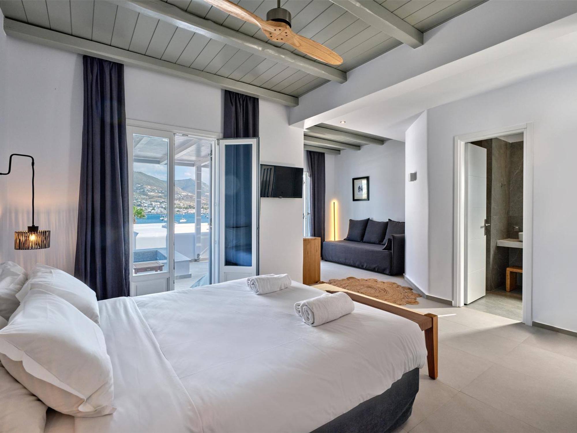 Parian Village Beach Hotel - Adults Only Páros Quarto foto